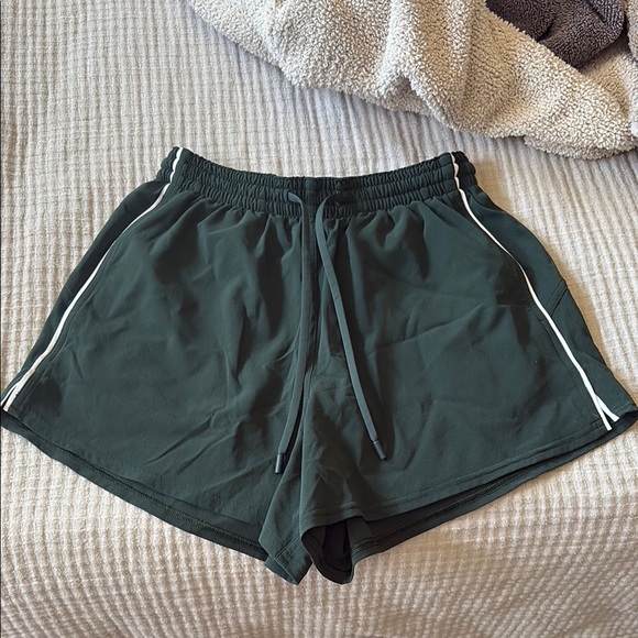 Lululemon Athletica Shorts - Picture 2 of 6